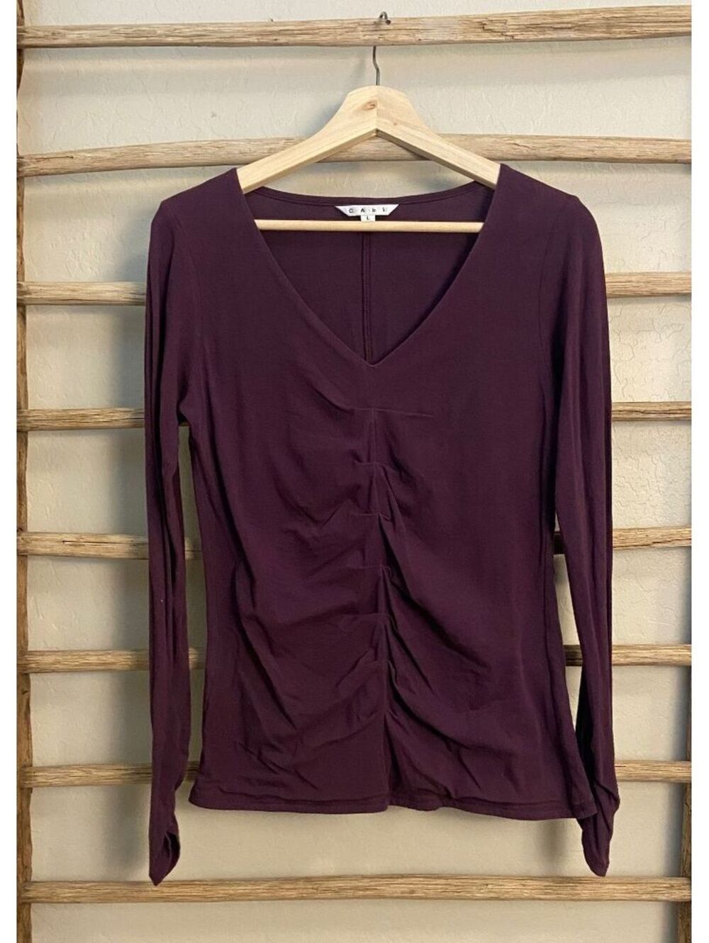 CAbi Women's Long Sleeve Ruched Front V-Neck Top Size Large Purple